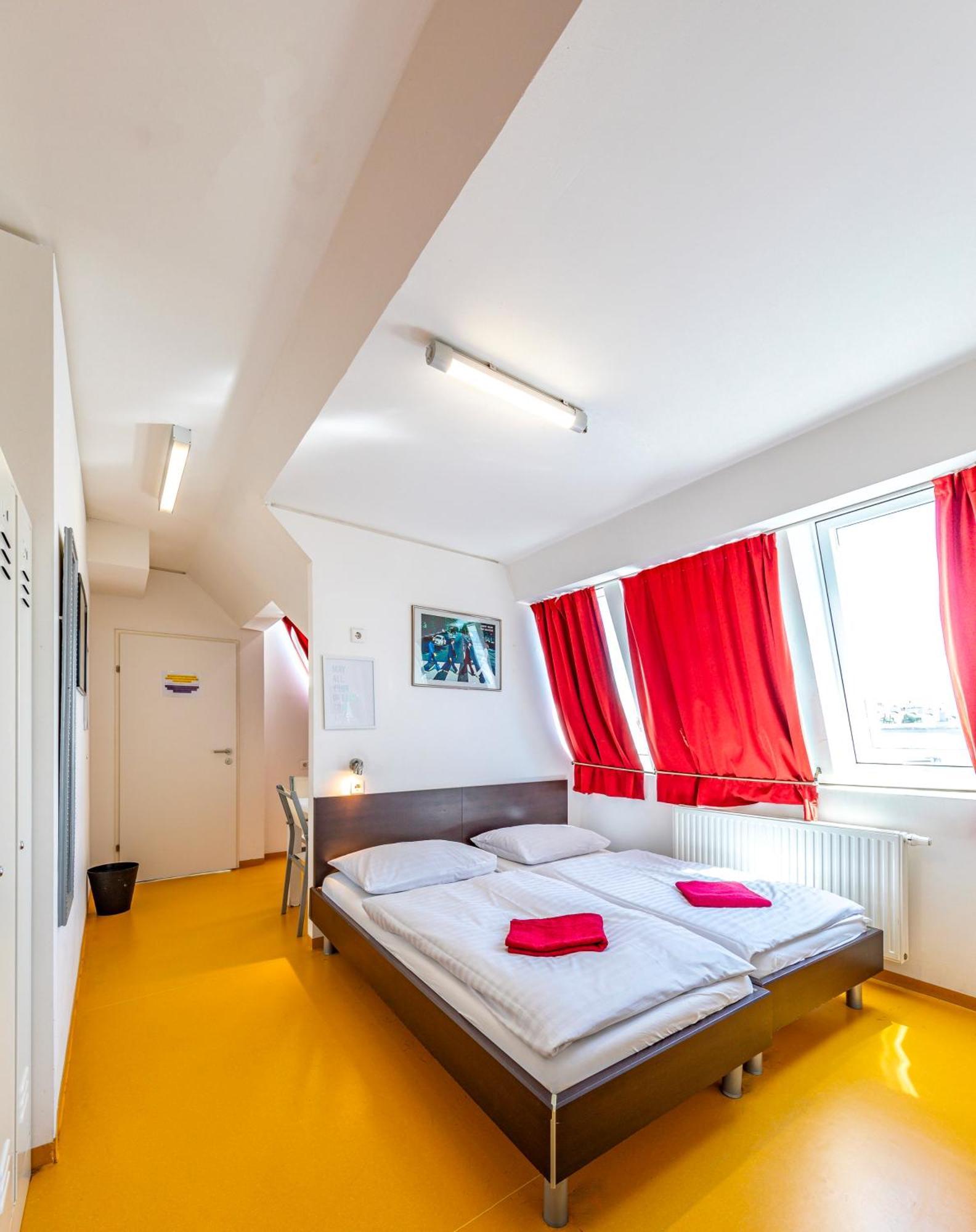 A&t Hostel